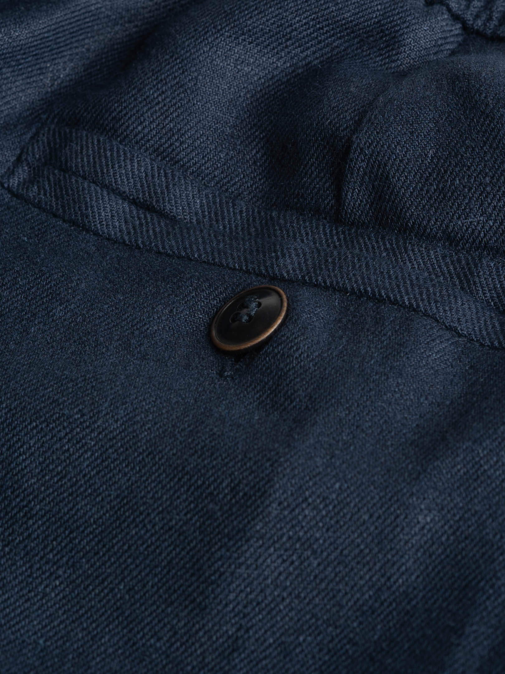 Packshot-DRAWSTRINGTROUSERS-NAVYBLUE-LINEN-POCKET