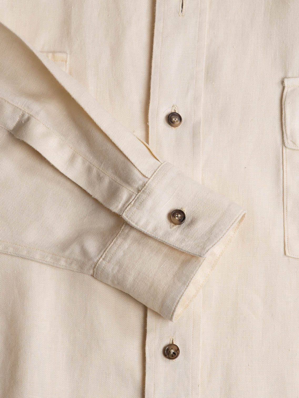 Packshot SHIRT IVORY LINEN FLAT CUFF