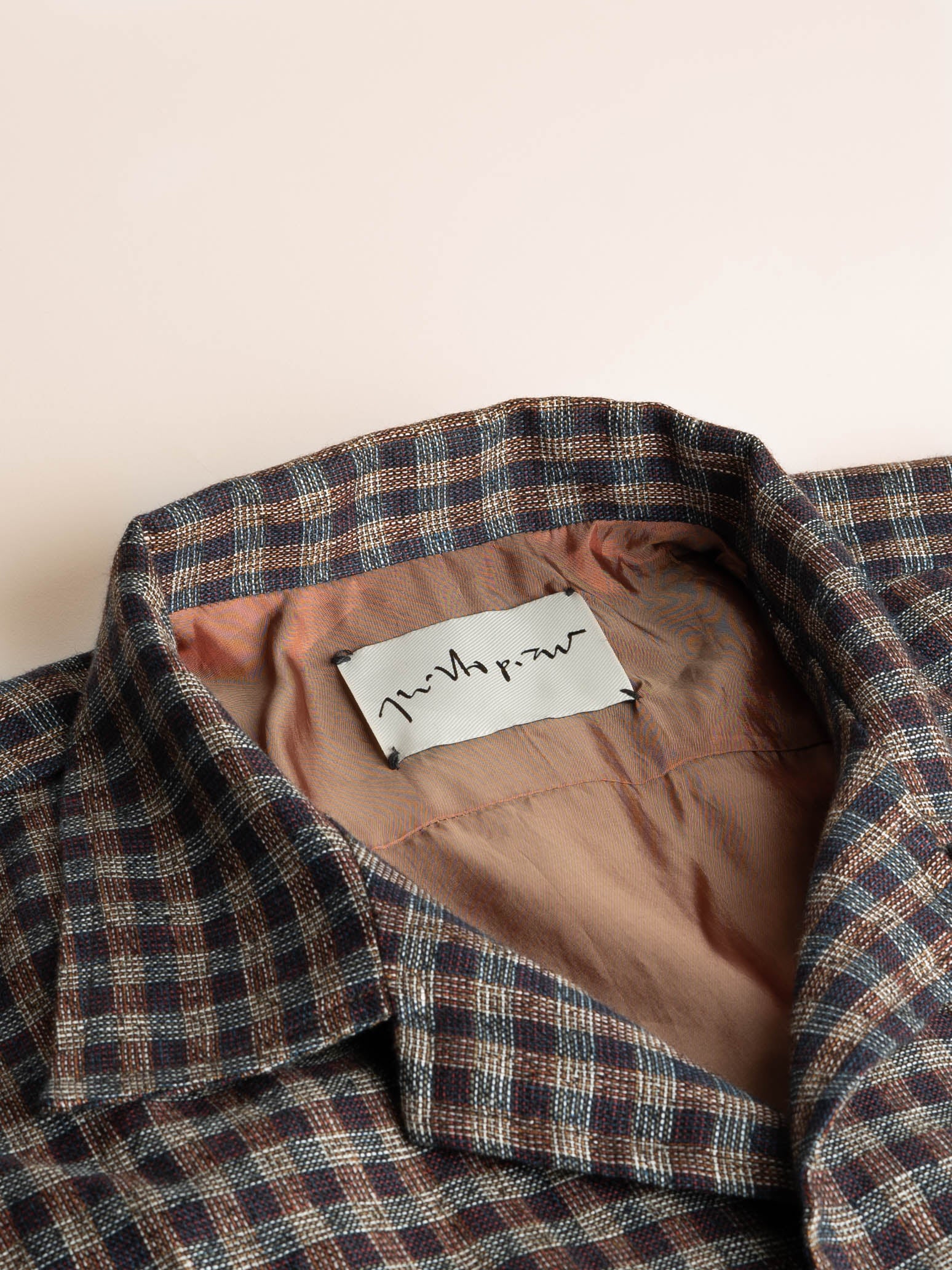 Packshot-BOMBERJACKET-BLUEBEIGEBORDEAUX-WOOLANDLINEN-CHECKERED-COLLAR