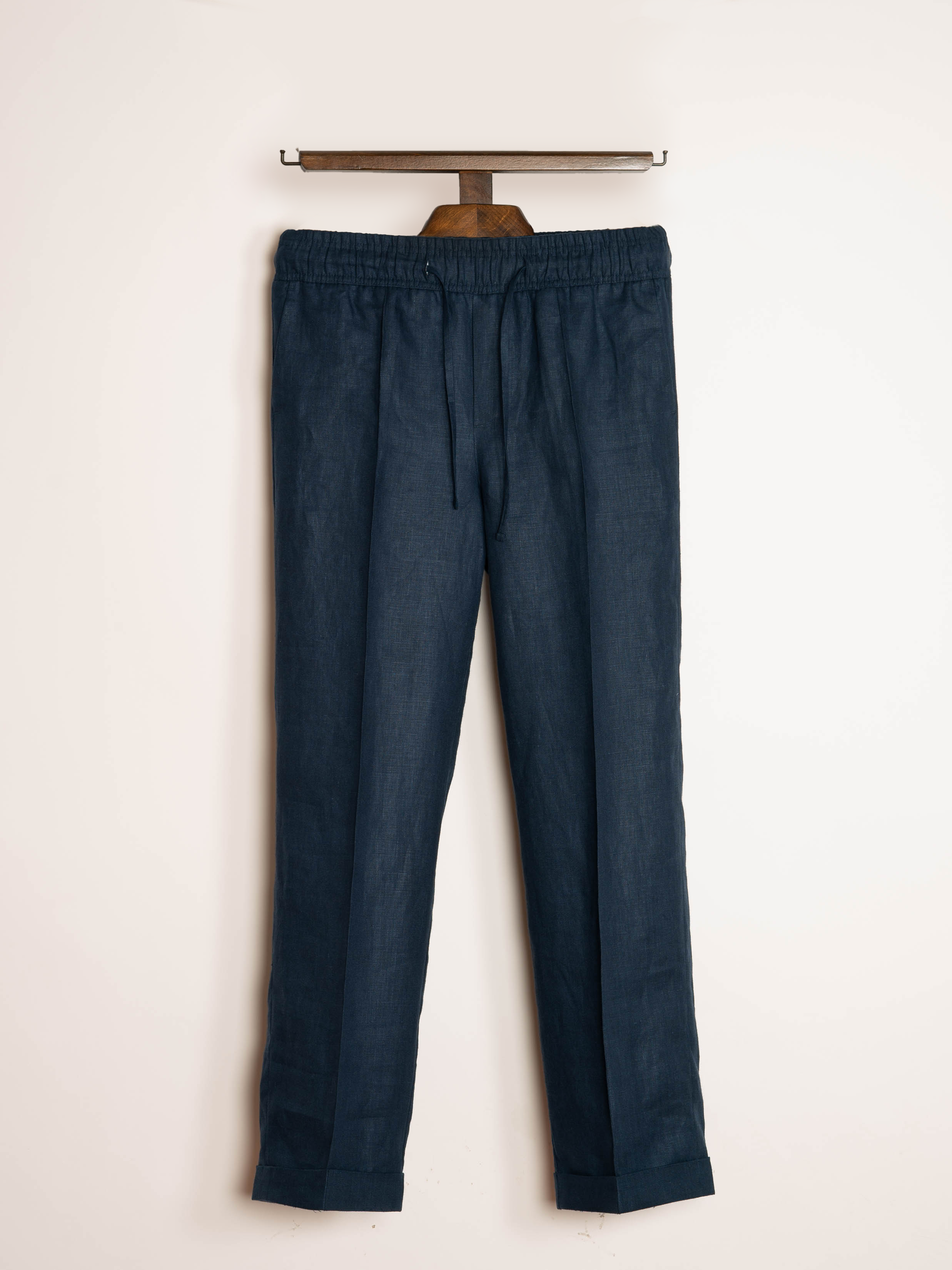 Packshot-DRAWSTRINGTROUSERS-NAVYBLUE-LINEN