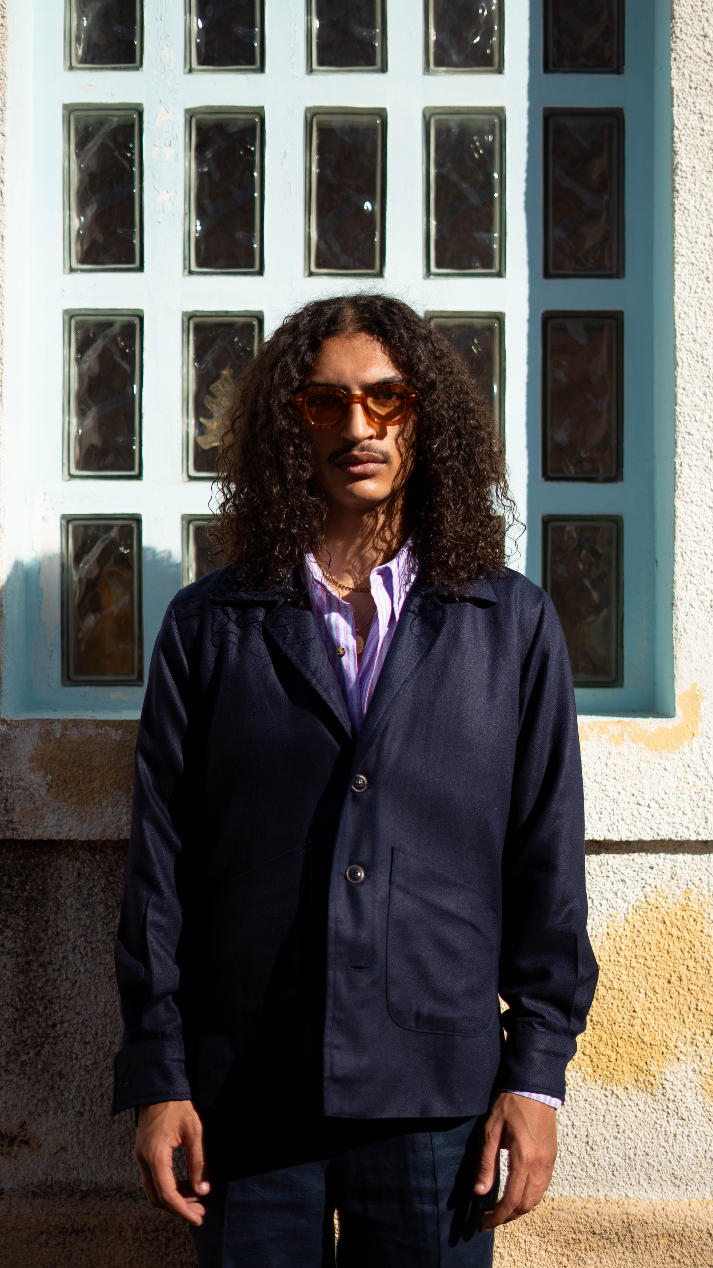 QUINTOPIANO STREET PHOTOGRAPHY Model wearing Blue Silk Overshirt with squared window